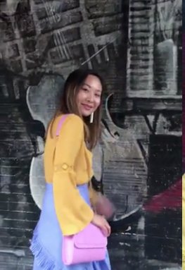app_glance's tweet photo. #tb to the last day of NYFW when @layersofchic made busy outfits a good thing w/ a tri-color combo and these 3 items:https://t.co/QOW8eToJfE https://t.co/kwnQvXuqyn
