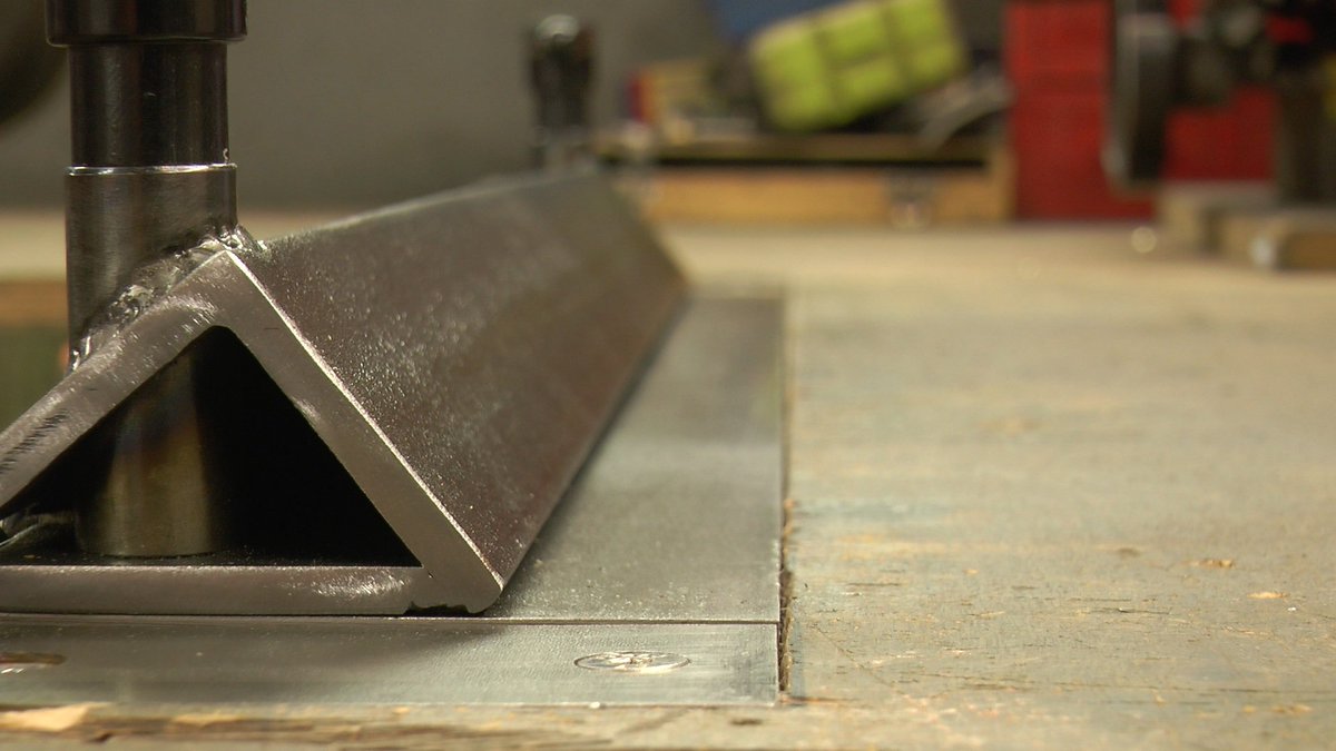 colin_furze's tweet photo. Inset Metal Brake https://t.co/w52M0CANFD #furze #metalbrake #metalfolder https://t.co/LedhKhuoEO