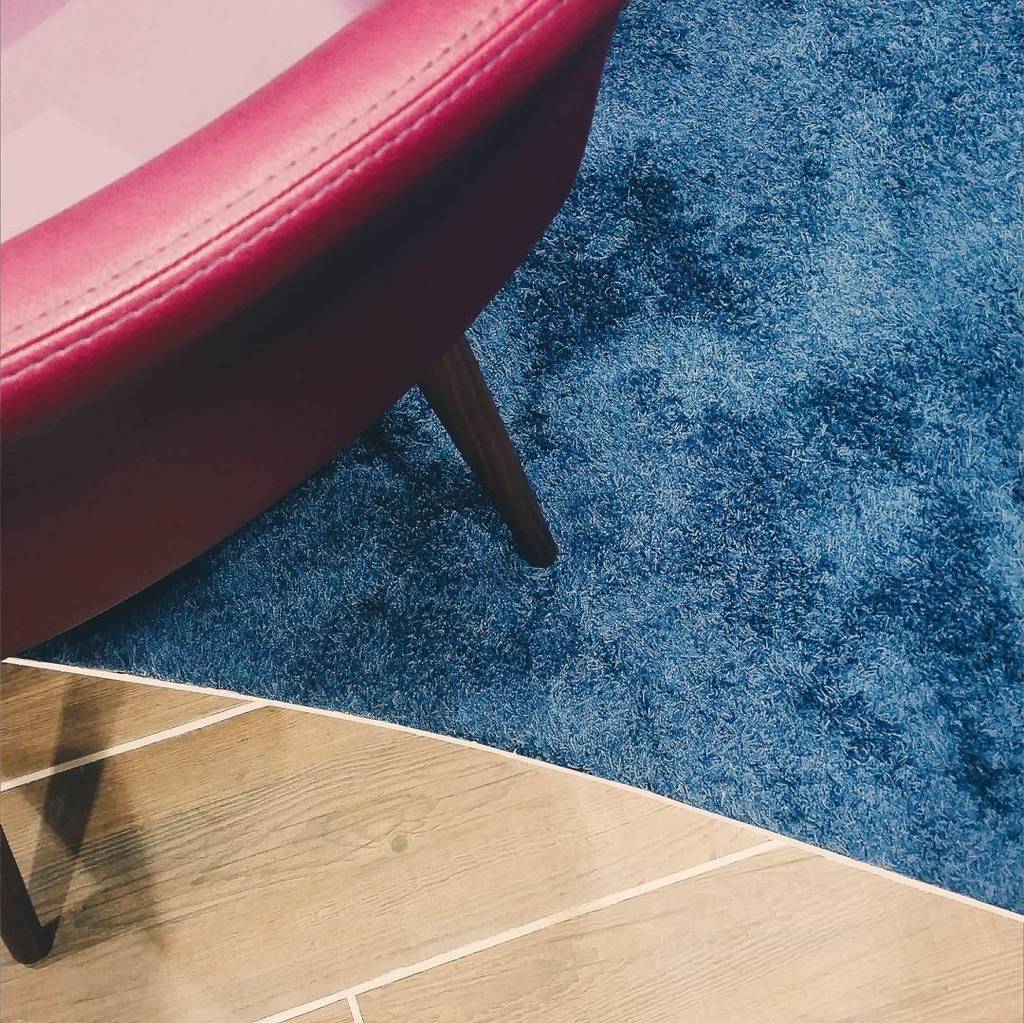 NuggetDesign's tweet photo. Material details from our recent Caribbee project.
#materialpalette #colours #branding #interiordesign #retaildesign #highstreet #refurbis… https://t.co/dnhLsgBam7