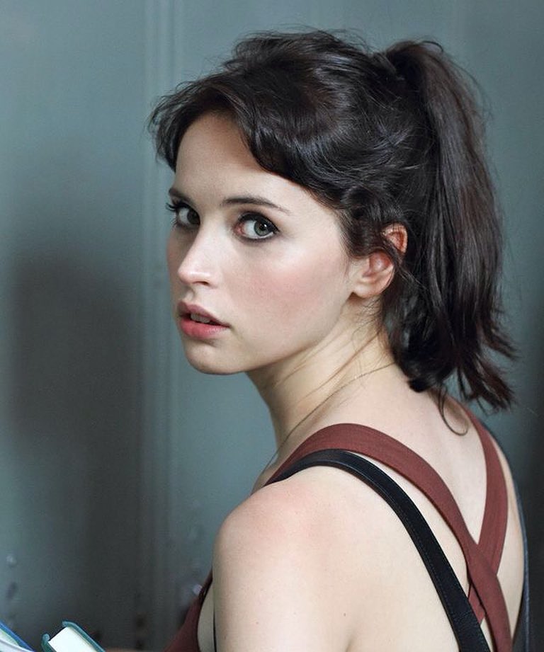 BadassJynErso's tweet photo. #DailyFelicity #FelicityJones @DarkSide_Rey @TornVader  @wildwaterstu @IAmJynErso @jedisexpest @StarWarsGirl06 @JynErso1 @felicityjfans https://t.co/HNmFtJ02Kv