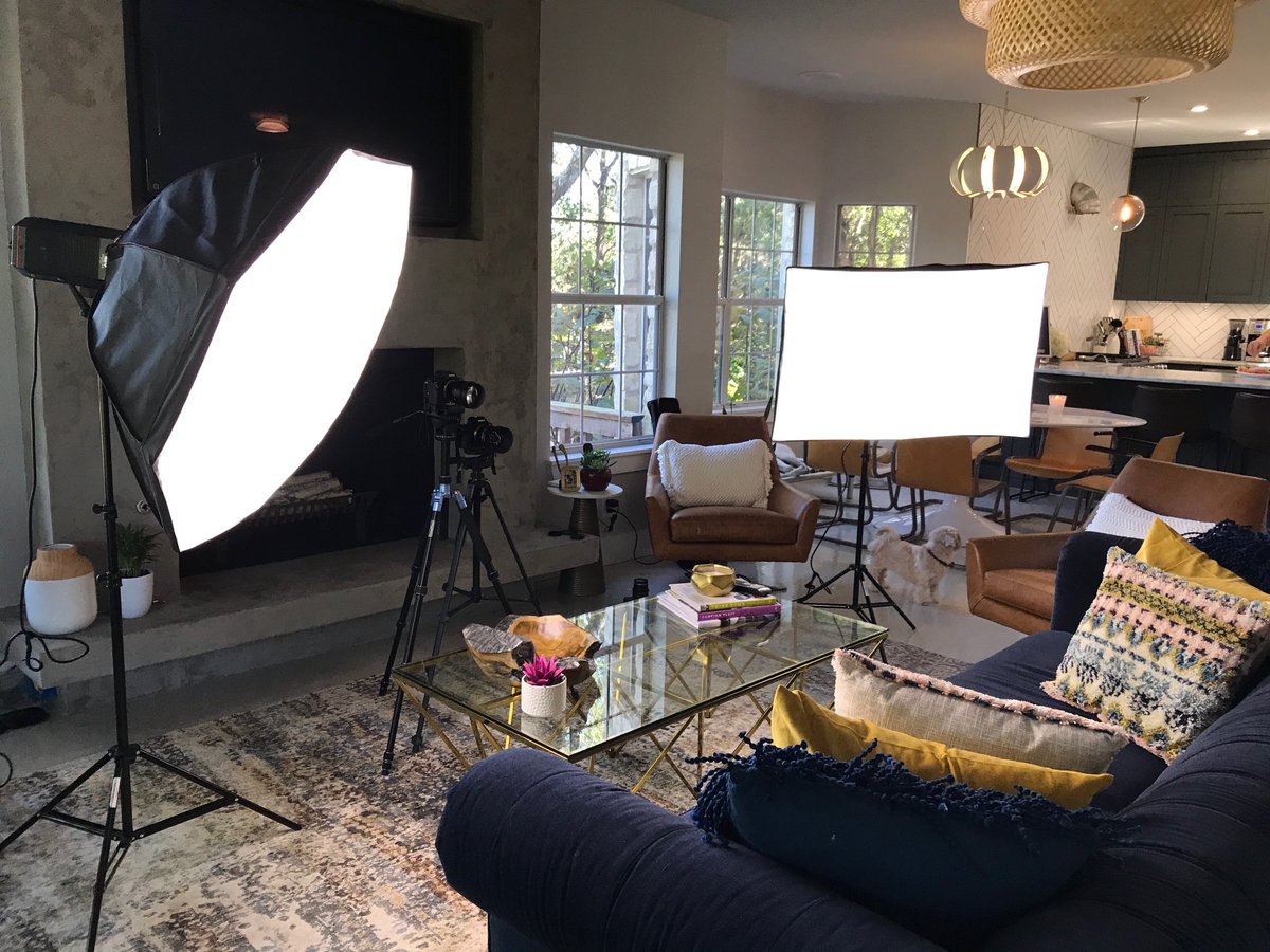 cloudcraftatx's tweet photo. We really enjoyed working w/ this wonderful couple. Look forward to seeing the final product! #austinvideographers #austinfamily #atx https://t.co/wWipasOQYv