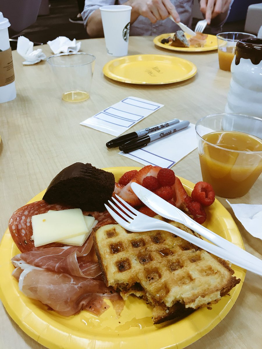 danicabansie's tweet photo. Ain’t no breakfast like a #POFfice breakfast ‘cause a #POFfice breakfast has everything! https://t.co/mi4ZHpA1NB