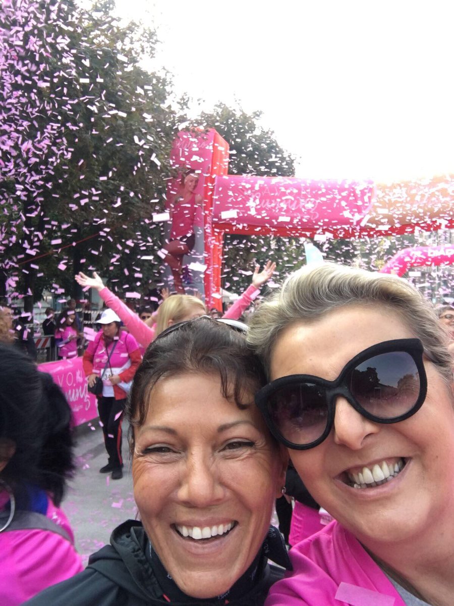 slattanzio1's tweet photo. Anche su Runtoday il mio articolo sull’Avon #Running https://t.co/Zh6w4y3RR6 @AvonRunningClub @_AvonRunning_ https://t.co/FojGJK9lws