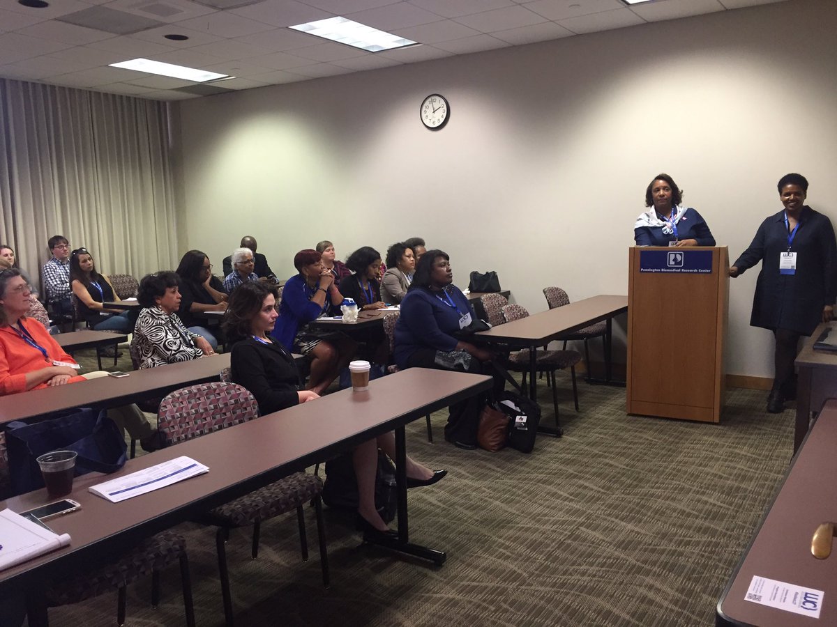LA_Regents's tweet photo. Breakout sessions about library projects,
@XavierUniv's library programs, revising theoretical models of evaluation & #wiki. #louisuc17 https://t.co/k06efOmEqz