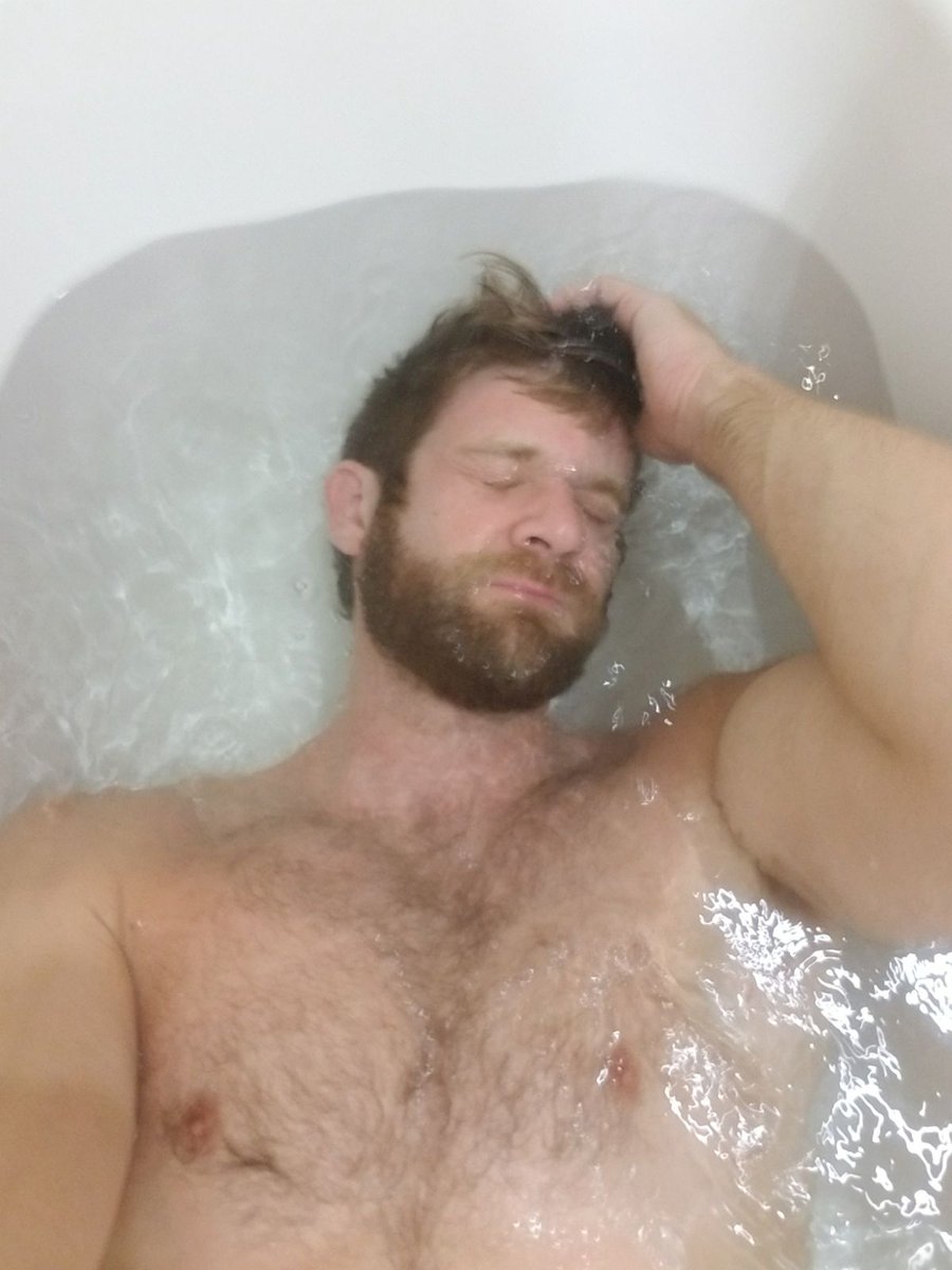 colbykeller's tweet photo. Time for a soak after a long few days. Thank you so much everyone for all the birthday love!! 😙😙😙 https://t.co/8Dox0Tj1w6