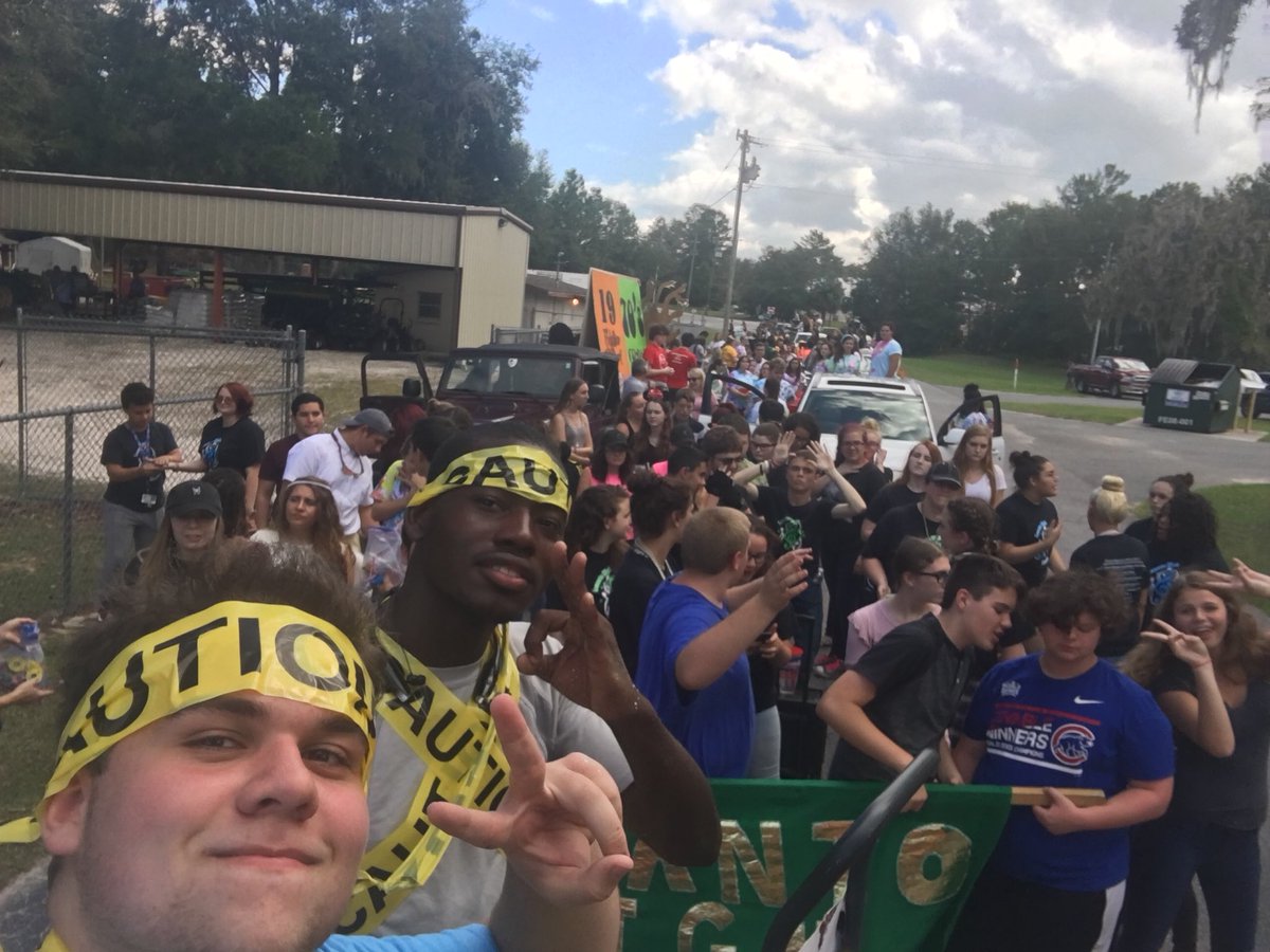 TheFlyingAlmond's tweet photo. Putting a little “Me” in “Homecoming” #1lecanto https://t.co/prJH8O9uCQ