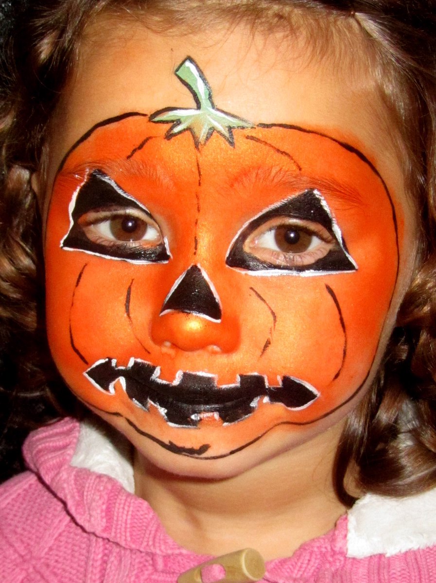 PubTheHope's tweet photo. Free #Halloween2017 face painting 28th Oct 12-4pm. @BellevueRoadSW @wwcommon @loveclapham @tootinginfo @Balham_Life @nnbattersea https://t.co/bM1Ok5XdwS
