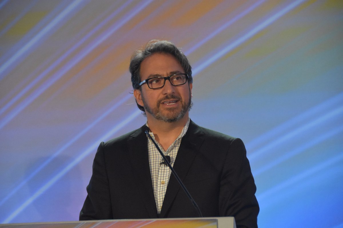 SUBiodesign's tweet photo. "Will the device become a throwaway, and the value be in the #data? Or will data we couldn't access before unlock the value of medical devices?" Biodesign co-founder @JoshatNEA on the future of #medtech & consumer high tech. #Phoenix2017 https://t.co/YY8Ojp1QQx