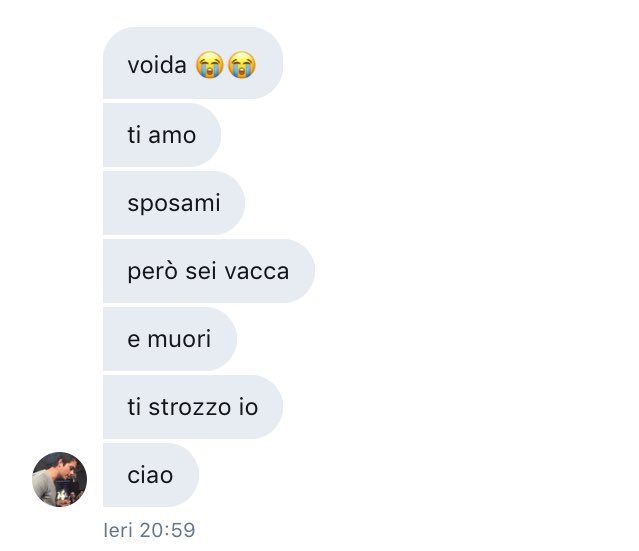 voidsbeacfalls's tweet photo. capite che ha un problema? 
poi sono io quello strano https://t.co/oNvbYFcaUp