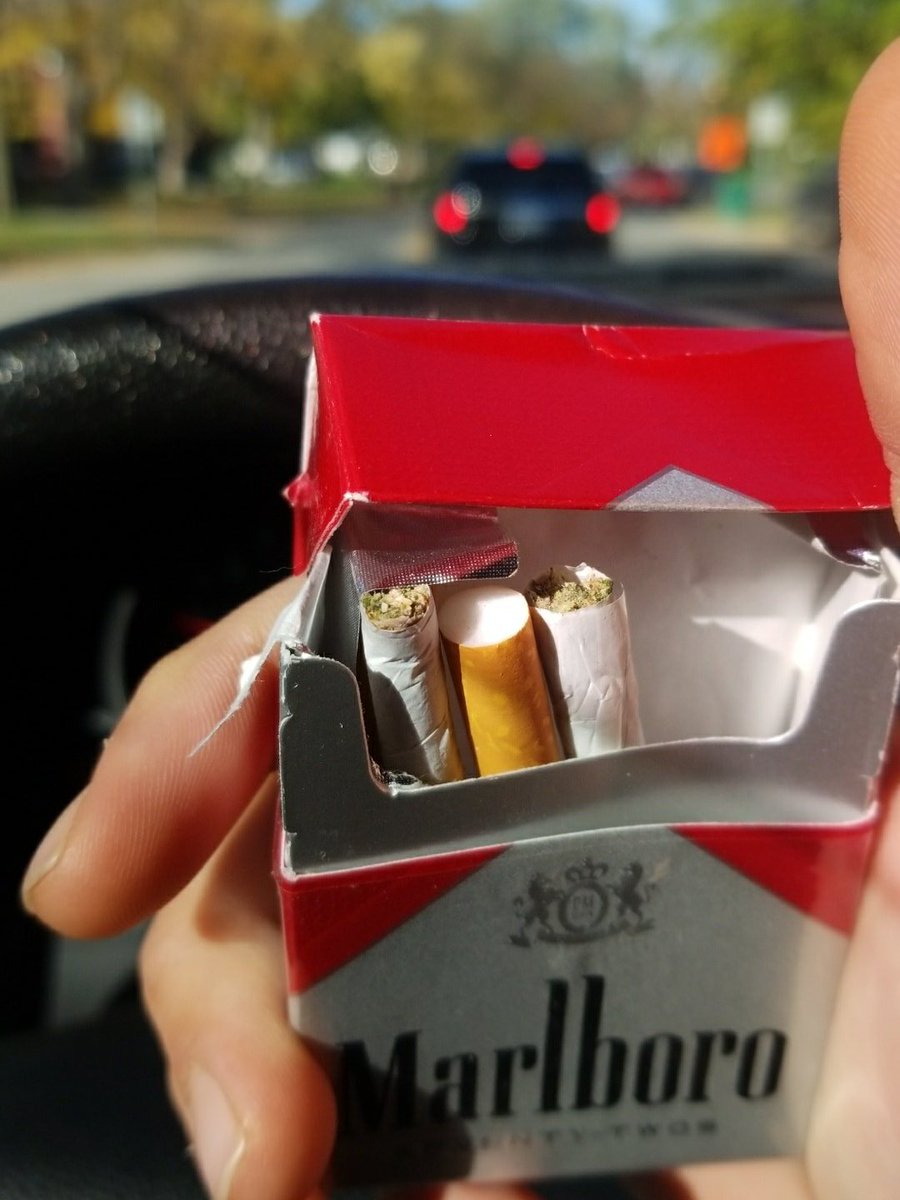 grant1225's tweet photo. When you want a cigg so you grab one and it's a joint so you pought  it back to get one and it's another joint 😂must be a sign https://t.co/zWB1EOQiTx