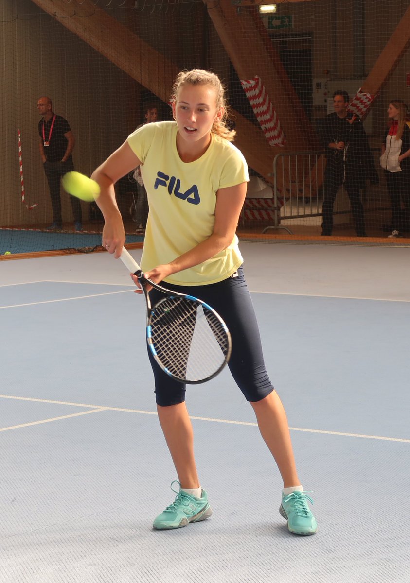 WTAluxembourg's tweet photo. .@elise_mertens battles past @HeatherWatson92 and is the last player to enter the semis: 6-4, 6-4 https://t.co/t4xYneK1HL