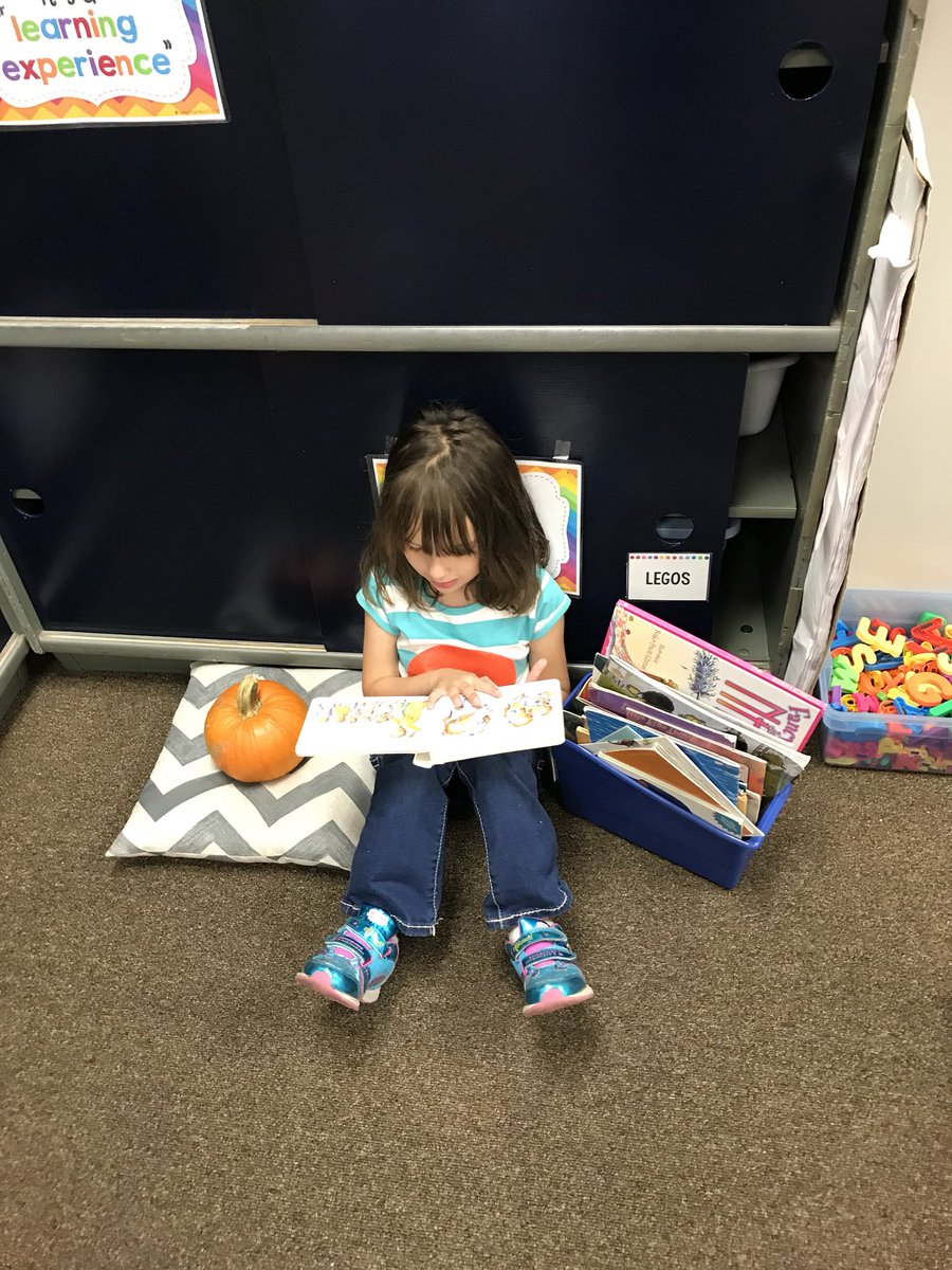 Bart’s Day calls for Read to Pumpkin instead of Read to Self! #HLCSgreatthings