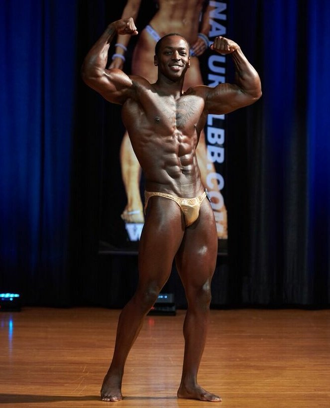 wnbfhawaii's tweet photo. Champion #StuartJackson #ThrowBackThursday 2017 #Cellucor #PolynesianNaturalMuscleMayhem #Hawaii #hifitexpo #NaturalBodybuilding #Fitness https://t.co/JxWSlhoEEF