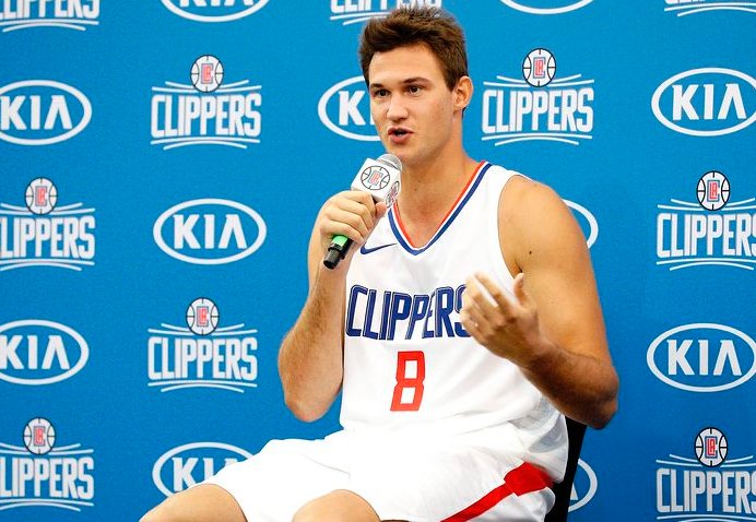 Draftshot's tweet image. #NBA #DFS Value Plays – October-19-2017
goo.gl/ZvHRuw