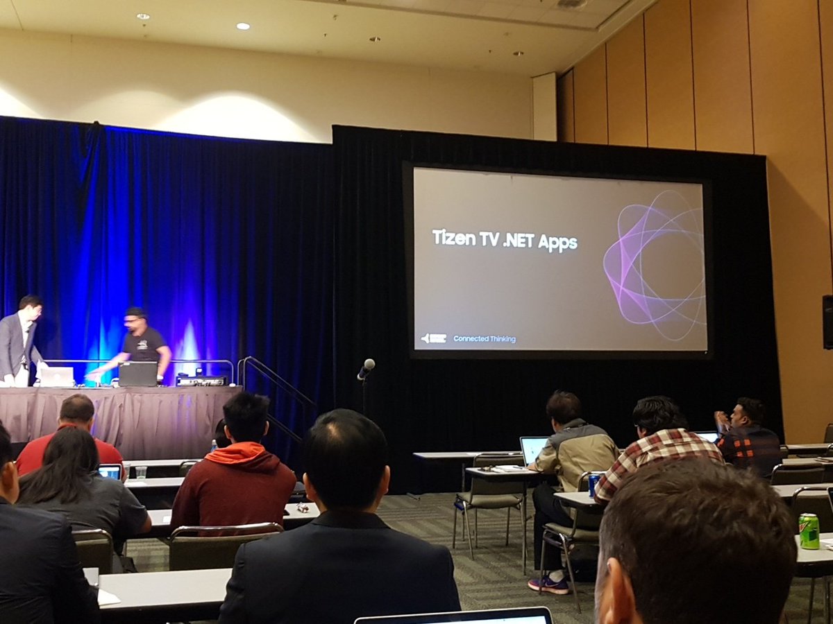 PlayingEpic's tweet photo. Presentación de #TizenNET en la #sdc2017 @Samsung @samsung_dev https://t.co/QgHeTjoNnT