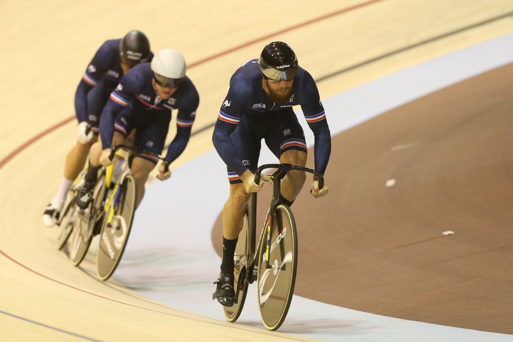 lookcycle's tweet photo. 1st night in #EuroTrack17 

🥇 @AdrienGarel1 🇫🇷 Scratch
🥇 @FFCyclisme Team Pursuit 
🥇 @FFCyclisme Team sprint 

🍾🎉🎊🇪🇺🇪🇺🇪🇺 #RideYourDream https://t.co/PDqAlsxMkR