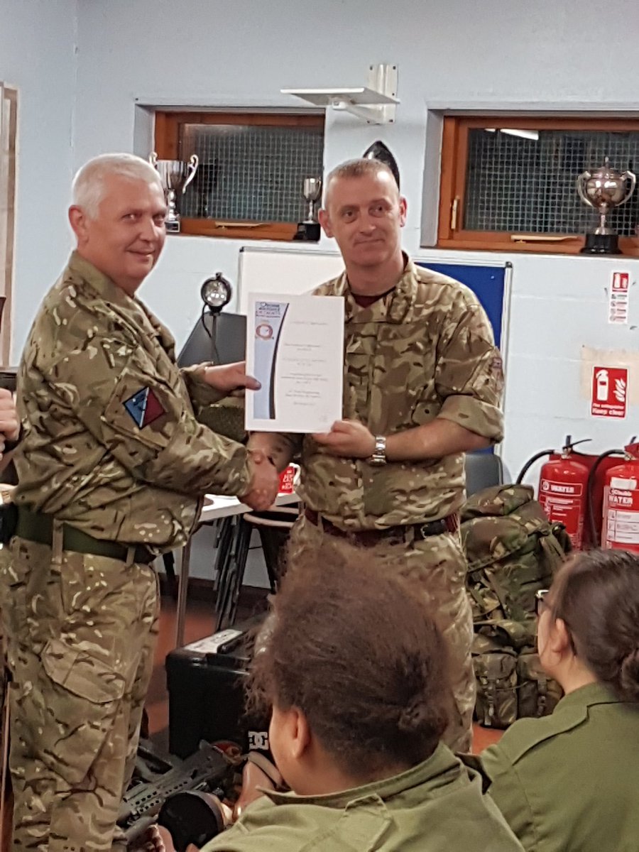 CLW4158's tweet photo. Great display and presentation tonight @VLHMUK at 182 Sqdn RAF Cadets @OC182SqnATC If you would like to book them for an event pls contact https://t.co/zNUv14D5aI