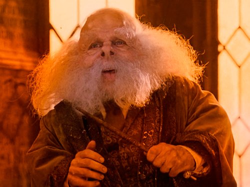 Flitwicktty's tweet image. Oh, una Ravenclaw agitando su varita. Sí... tiene la palabra la señorita @coralinesuis
#Encantamientos