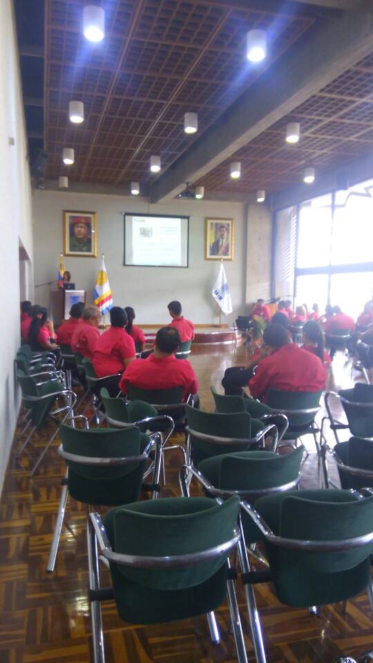 Cef_seniat's tweet photo. #19Oct17
Actividad: "Atención y Buen Trato"
Facilitadora: Aída Santamaría
Lugar: Aduana Subalterna @Aerea_Maiquetia https://t.co/tJyjgfznrd