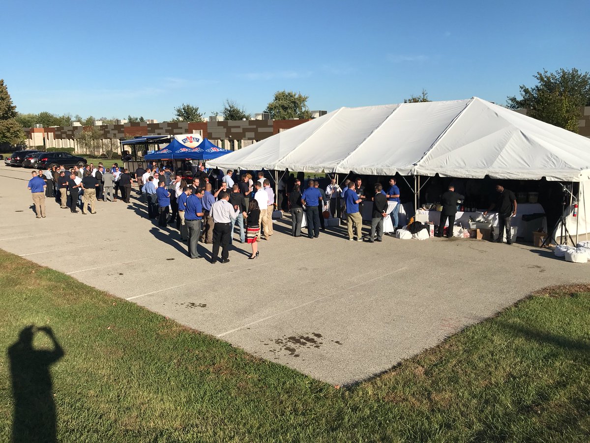 LarryNanni2_HPE's tweet photo. Having a great time at the #ArrayaOpenHouse https://t.co/s4BbWQ61sm