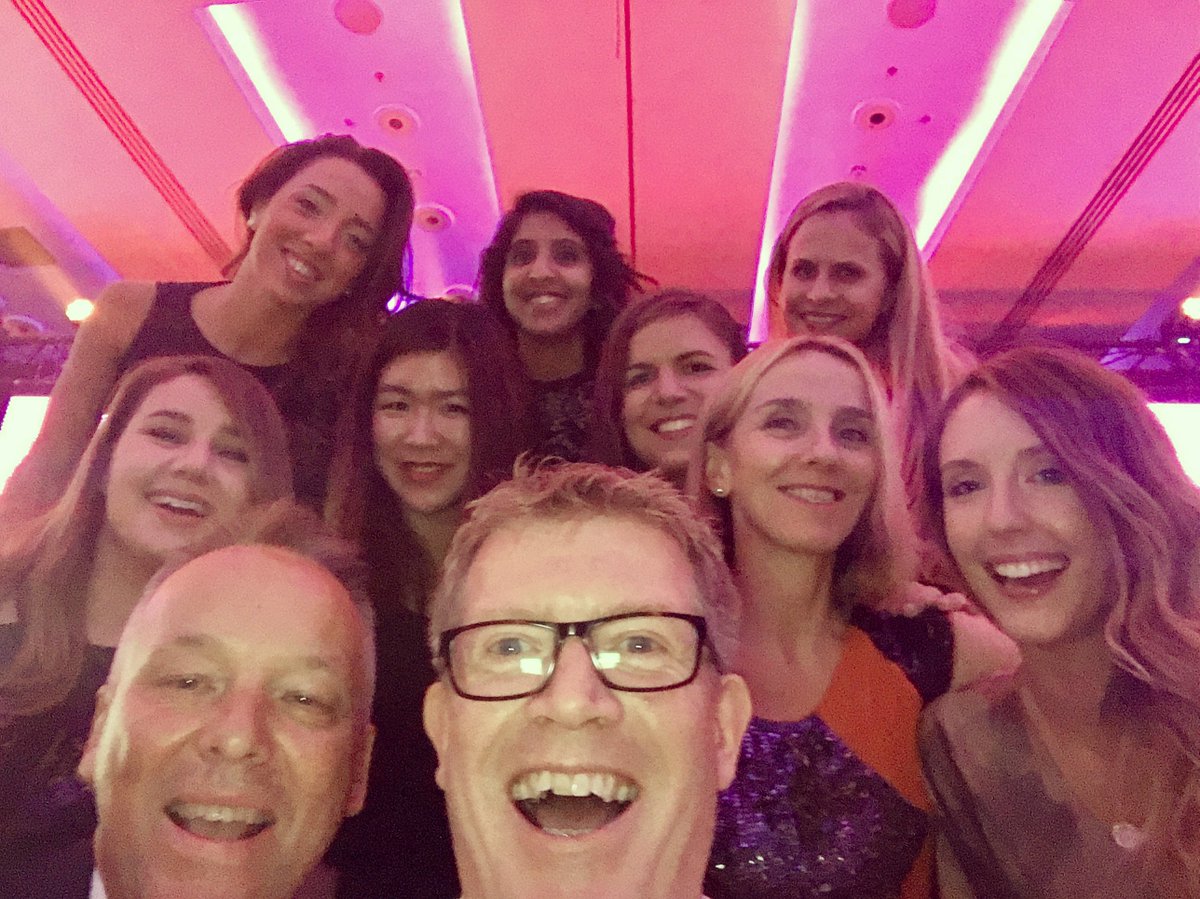 amcolonna's tweet photo. “If only Doms arm was longer... best photo ever” @theellenshow #DADIAWARDS @thedrummag #digiwinning #maxpoint #table4 #selfie https://t.co/rqaSvqAaU0