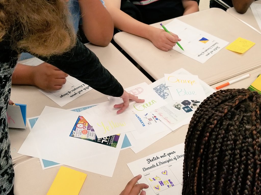 GTHSGraphics's tweet photo. Amazing day with @CRYROP Graphic Design students! Teaching design tips and tricks to the @THMS_CJUSD WEB leaders and ASB.  @GTHSTitans https://t.co/m8ACGl8XsR