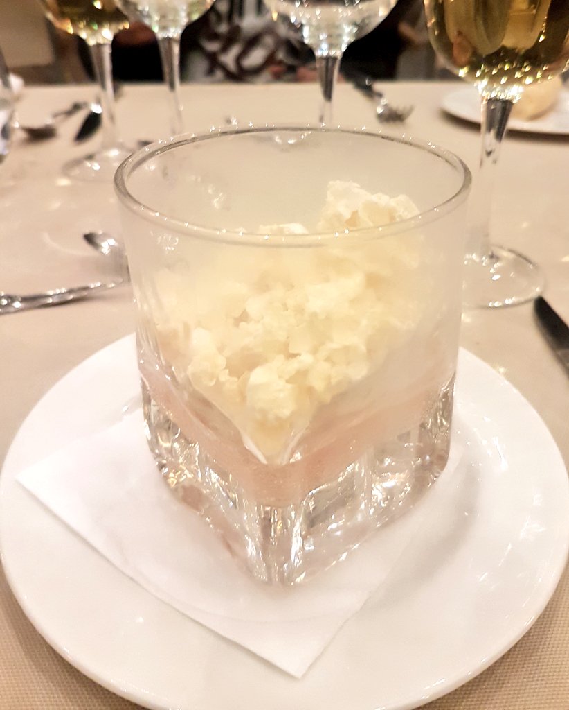 cocinatodo's tweet photo. Estamos alucinando con la cena que nos ha ofrecido el restaurante de @CLUBPOLLENTIA ¡impresionante! 😱❤ #MallorcaFeelings https://t.co/rWgrNMWJh0