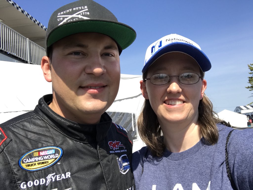 LisaMarie_48's tweet image. #SSGreenLight @Gruntstyle Thank u 4 giving #SB76 a chance what can a fan say, only that Spencer is an amazing young gentleman! #Proud2BeAFan