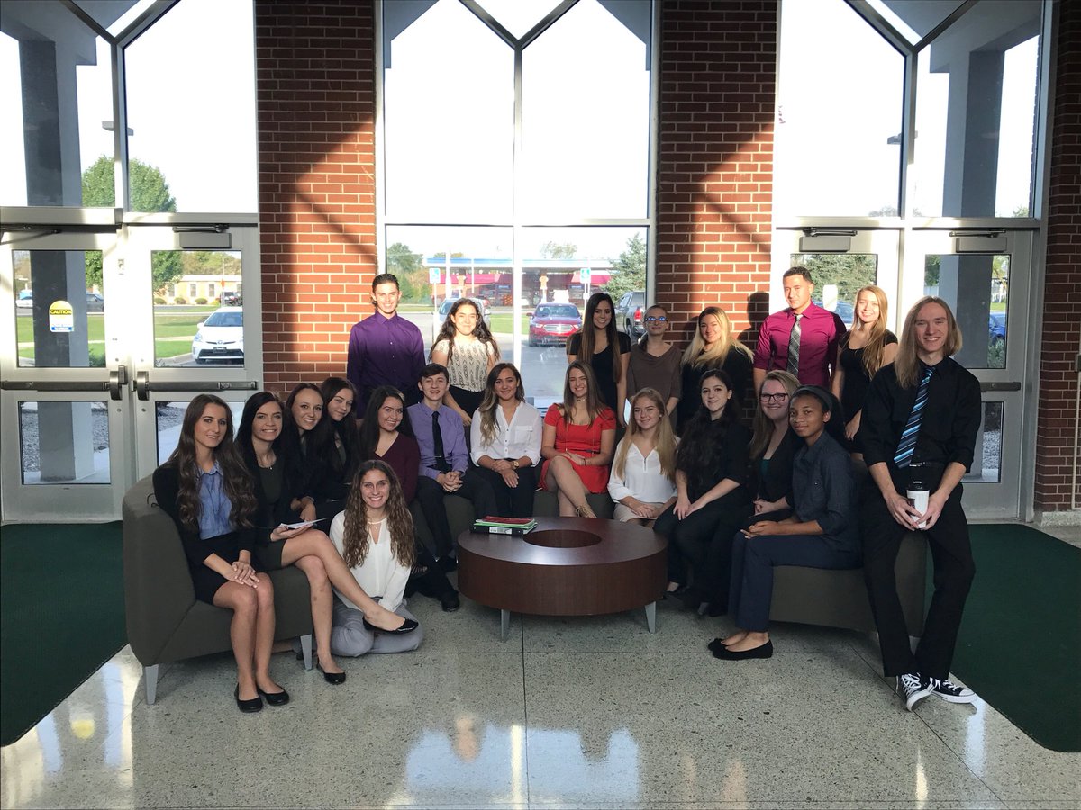 MrBarrNHHS's tweet photo. These community members and students were #NHAllin today for our Career Week event #rocket_pride #Rocket_Learning https://t.co/7Cmr83d9QG