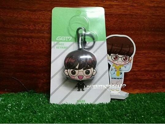 Sunny_igot7's tweet photo. [พร้อมส่ง] 
ราคาพิเศษ สำหรับ voice key ring!!
Voice key mark 
ราคา 500 บาท  จาก 650 บาท
ส่งฟรี!!! มีชิ้นเดียวนะค้าาา สนใจทักมาเลยย #ตลาดนัดอากาเซ #voicekeyringmark #got7 #ตลาดกัซ https://t.co/0u5uZhOPrf