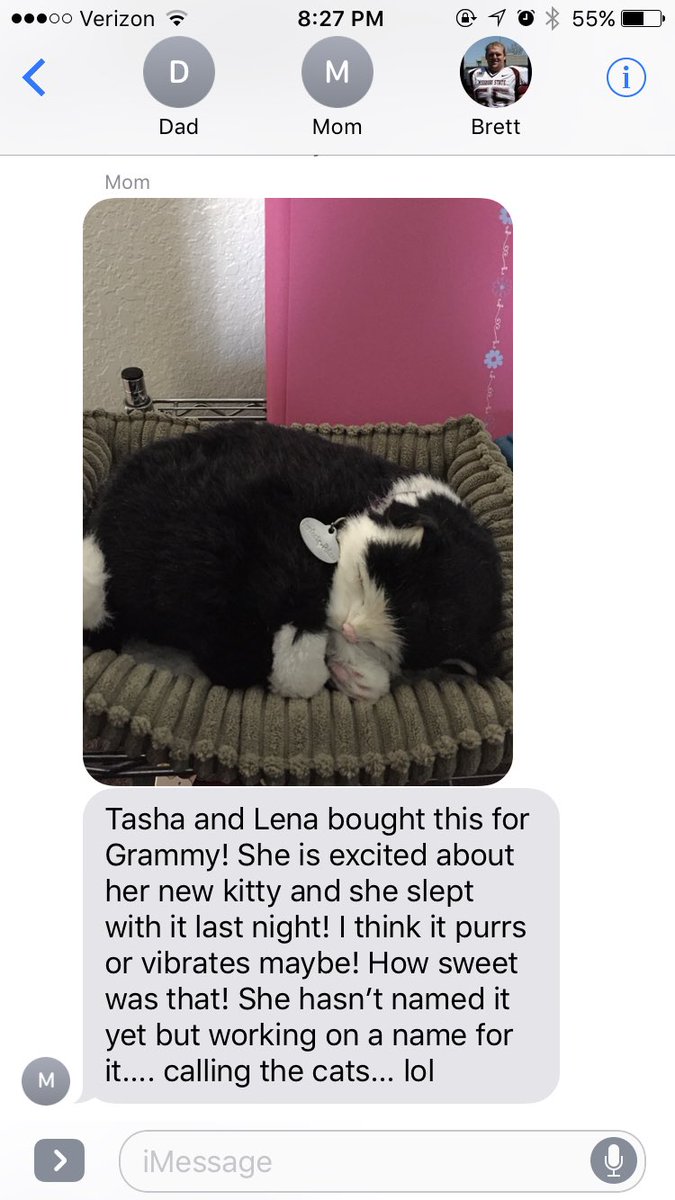 ashtonlight5's tweet photo. This is too adorable. The nurses at Northridge know the way to Grammy's heart! 😍❤️️ https://t.co/0eQzM2s6BB