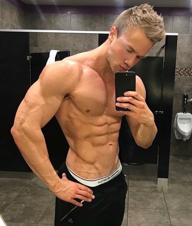 MaleModel8's tweet photo. #boy #boys #cool #cute #dude #eyes #follow #followme #fun #guy #guys #handsome #hot #igers #instagood #instagramers #kik #love #me https://t.co/uawirWi7Ch
