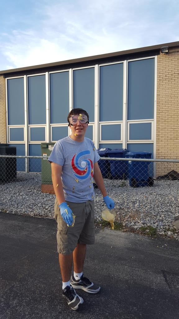 GHS_ChemClub's tweet photo. Elephant toothpaste at Flocktober Fest was a bit more vigorous than normal...@GHS_ScienceTeam https://t.co/dsuz5ho0T9