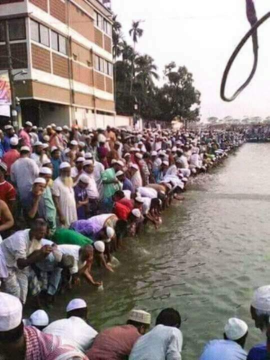 জুম্মা মোবারক সবাইকে জুম্মার নামাজ পড়ার তপিক দাও আমীন