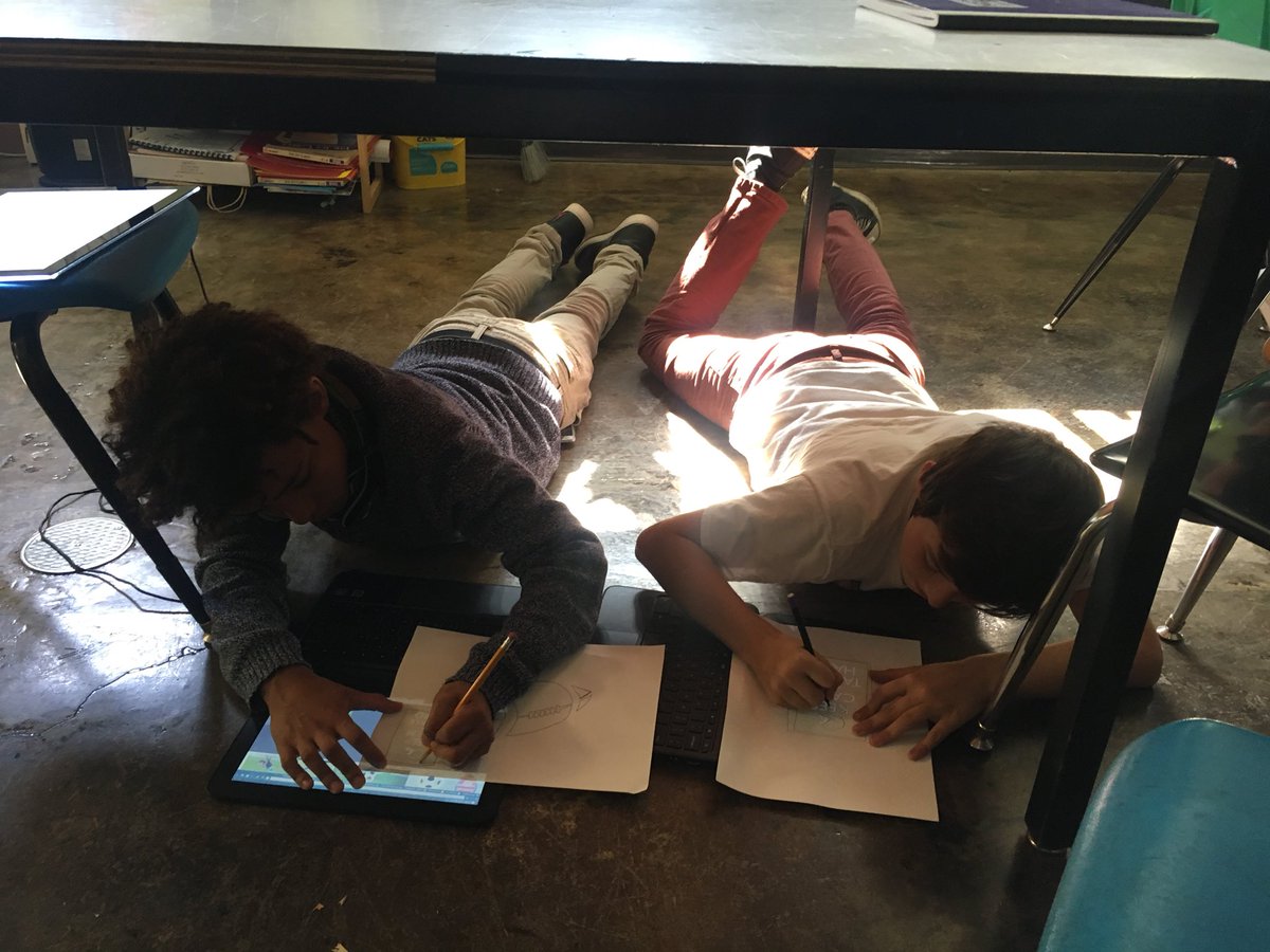 MrsLuxArt's tweet image. We are seriously getting to work in the art room for choice project 2! #TABclassroom  @JarrettTrojans #iTeachMO #processoverperfection