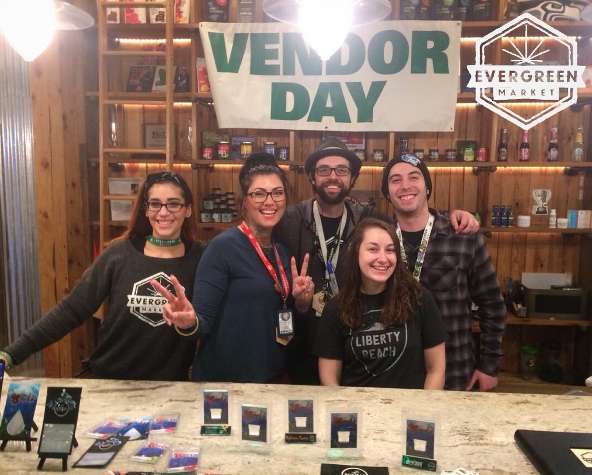 Thanks for a great Vendor Day <a href="/bonsaicannabis/">Bonsai Cannabis</a> &amp; <a href="/_errls/">Errl's</a> at Renton Airport! Still here until 7pm! #pnwonderland Cannabis
