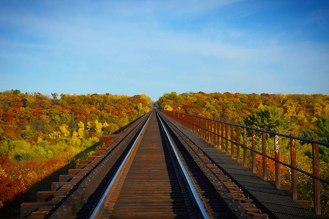 PkWildPhoto's tweet photo. @BestPixMN Arcola High Bridge #thisismymn #wowoffall #capturemn #exploremn #startribune #autumn https://t.co/uU8B6pJQx1