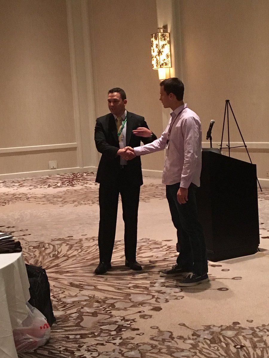PhiKappaPsi's tweet photo. Nonverbals are a direct reflection about you, especially during interviews, says language expert Aaron Brehove (WVU ‘01). #phipsipdcchicago https://t.co/Wi15FqX8z5