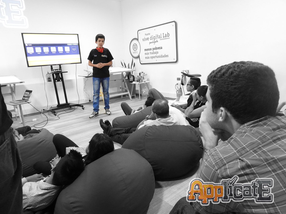 applicateco's tweet photo. Gean Franco! Uno de nuestros niños desarrolladores quién con sólo 12 años ya está en la industria del desarrollo de videojuegos! #Applicate https://t.co/TD7bkph5Bl
