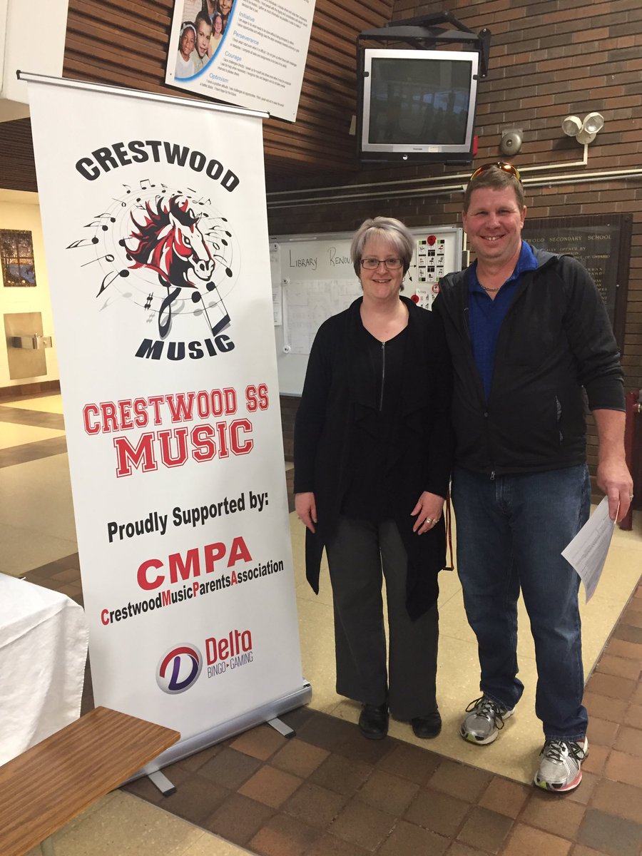 CMPAMustangs's tweet photo. Thks @CrestwoodGuid great spot 2 show off our new sign from @dosscopy! Parent teacher nite was a success @CrestwoodSS #ParentsforMusic https://t.co/wLLNCxMYEG
