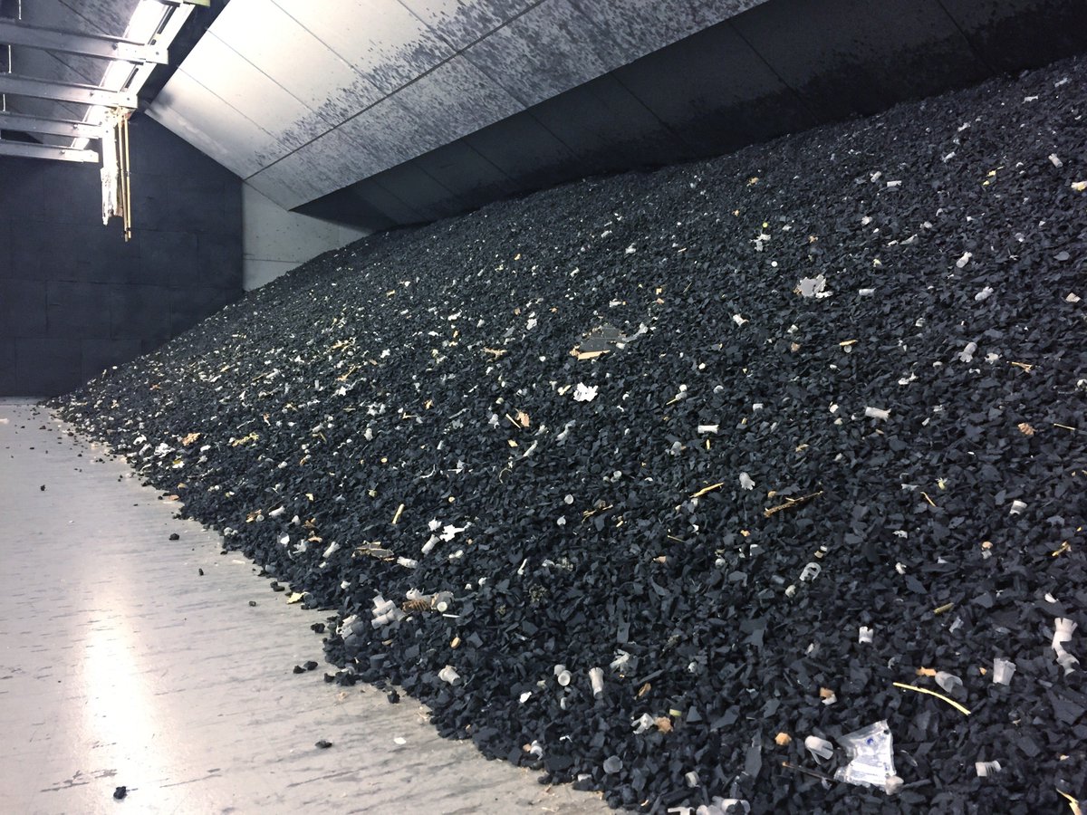 SaskatoonPolice's tweet image. ~6000lbs recycled rubber. 18,007lbs recycled lead. 12,760lbs recycled casings- just a few #recycling stats from indoor range #yxetalkstrash