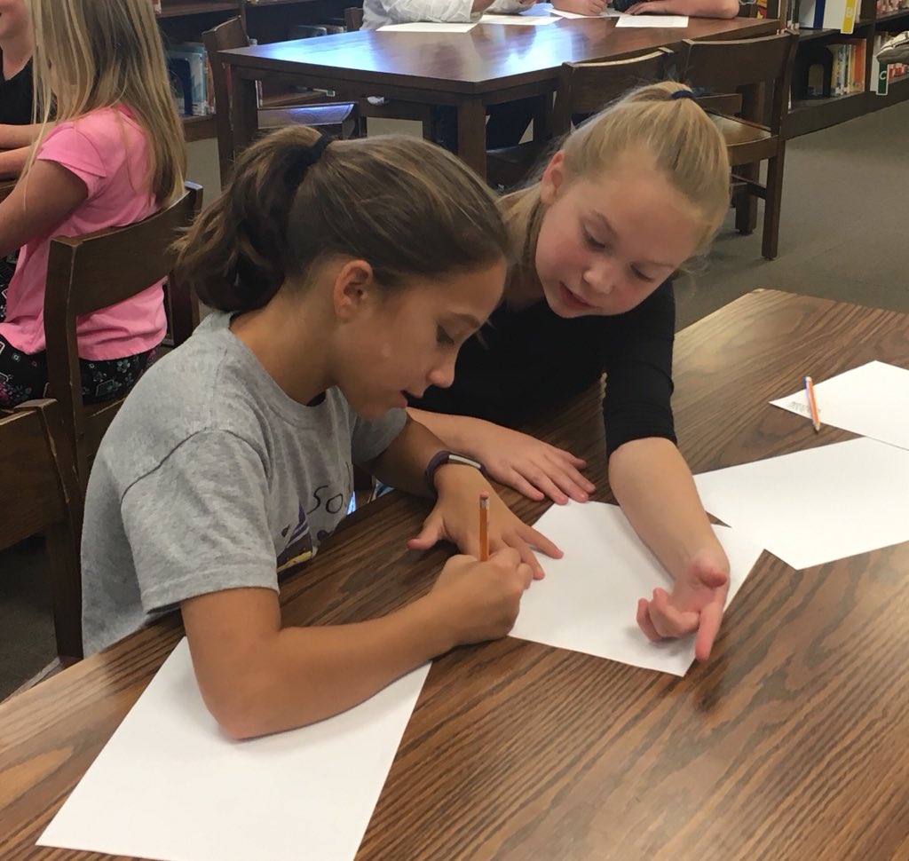 LawlerLibrary's tweet photo. Designing theme park attractions! #Steam #MyGCS @gcboe @LawlerLions https://t.co/UHe0p32Whf