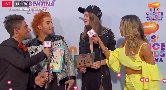 NickelodeonLA's tweet photo. ¡Nuestra pareja favorita de #HeidiBienvenidaACasa está en el FB Live! @meligarat  @NicolasRiedel 💜 #Boxine ➡️ https://t.co/g4ZCRwgeWs https://t.co/2qAVYlfYyb