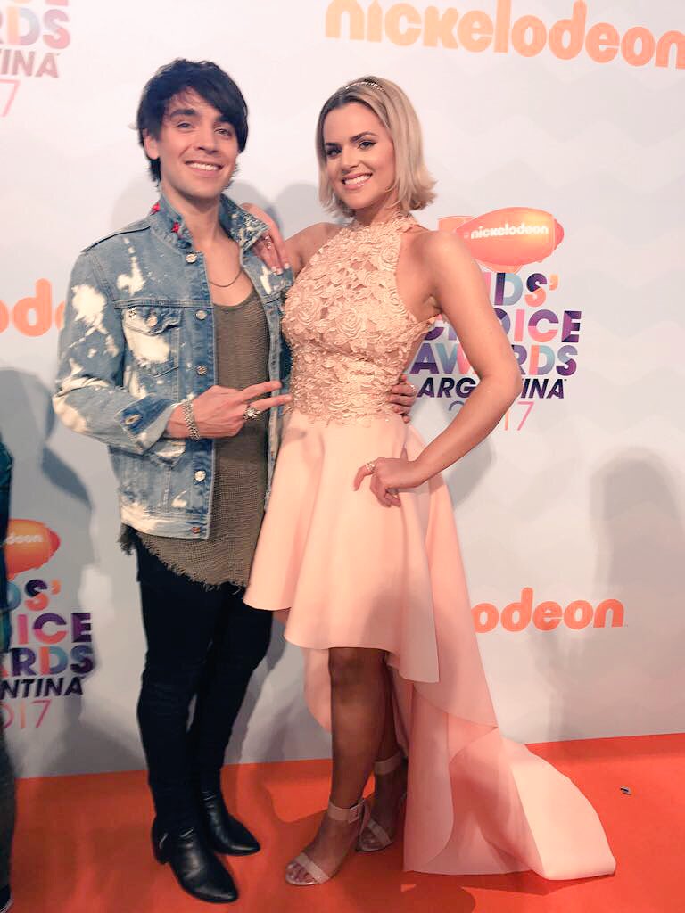 leo_deluglio's tweet photo. #Roker presente en #KCAArgentina2017 🤘🏻 @MundonickLA ⚡️ https://t.co/NGMzqnRCmz