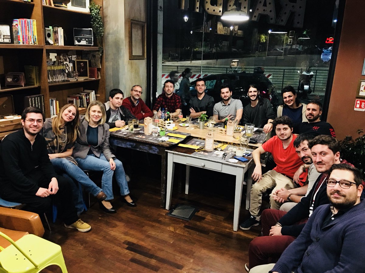 InvaderDevs's tweet photo. United we stand, united we develop 💪🇮🇹❤️🎮

#devdinner #aesvi #italiandev #italiangame #indiegame #indiedev #gamedev #rome https://t.co/LHdPzjgiix