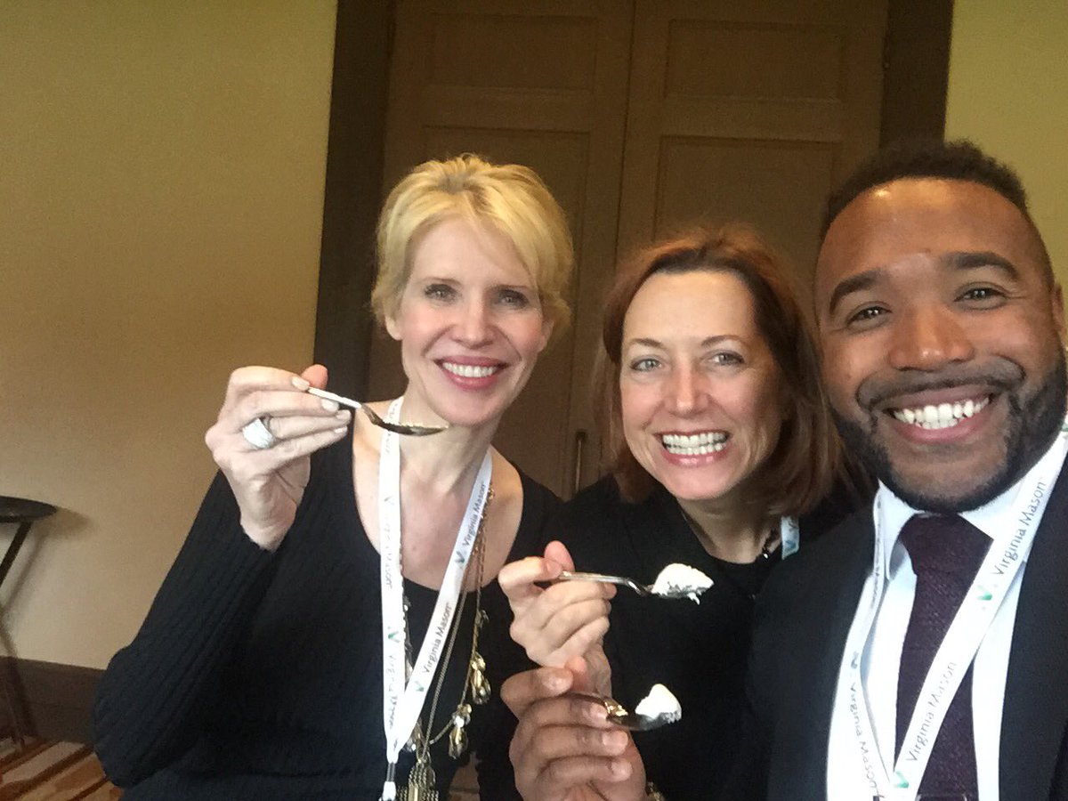 jaebadiah's tweet photo. @GardnerGlobal Sampling some ice cream in between sessions with Heidi w/ @nyhus and the @SeattleChamber Board Chair @heatherredman #RCL2017 https://t.co/OsB2KuGIp2