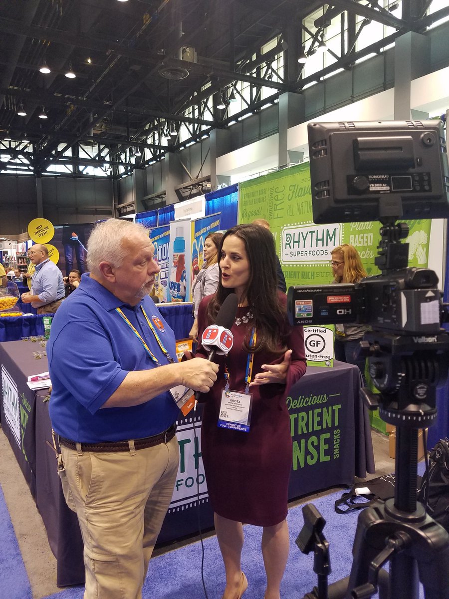 Al from <a href="/gsgourmet/">gas station gourmet</a> talking with <a href="/Krista7Anderson/">Krista Anderson</a> about <a href="/ESSTAR_US/">Healthy on the Go</a>, <a href="/RhythmSuperfood/">Rhythm Superfoods</a>, and making the convenient choice the healthy choice 👏👍 #NACSShow <a href="/PHAnews/">Partnership for a Healthier America</a> <a href="/NACSonline/">NACS</a>