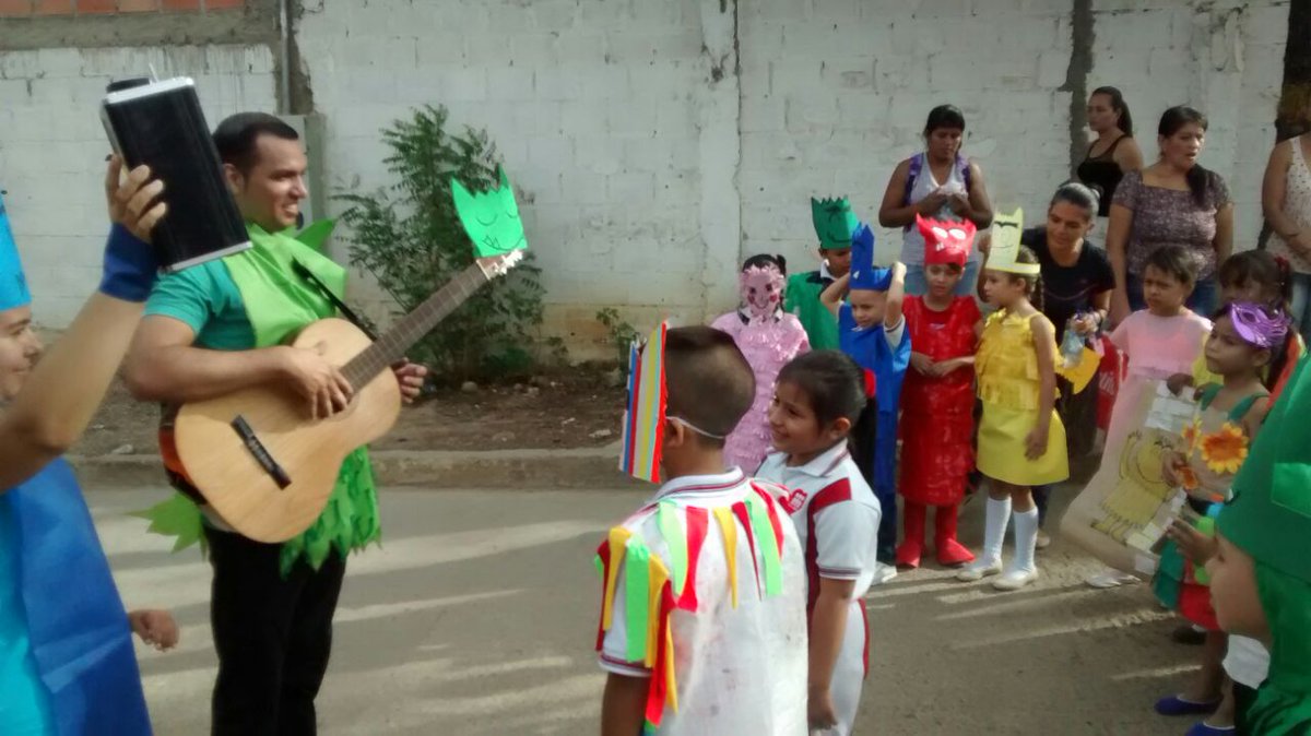 iemdps's tweet photo. Jornada CCPV - Desde pequeños debemos cuidar nuestro mundo emocional y afectivo para construir nuestro Gen Ciudadano #ActivaTuGen https://t.co/Cmx11VuDJj
