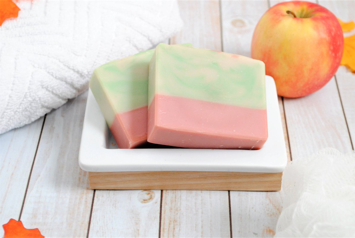 cleanlinesoapco's tweet photo. Our fall soaps are now live in our shop! https://t.co/MKSfW7l0o8 #handmade #fall #autumn #soap #etsy #apple #crafter #skincare https://t.co/G61gLc7k65