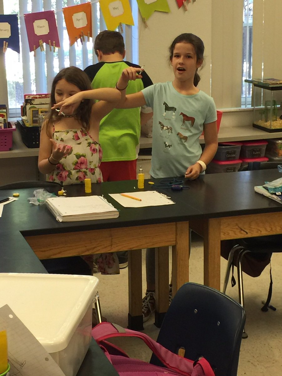 amcknight_01's tweet photo. I loved seeing my students so engaged in playing each other's self-created magnetic games.
#scienceisawesome @LakeMagdaleneES https://t.co/326uEeKyPw